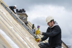 Roof repair vs. replacement explained