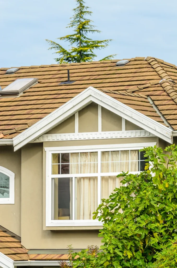 How to Pick the Best Roof Shingle Color for Your Home